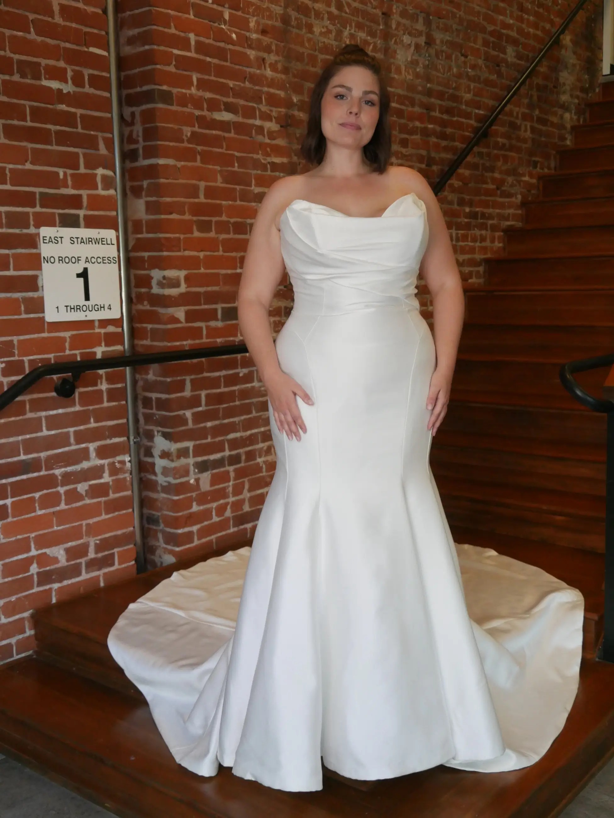 The Art of Minimalist Bridal: Sleek, Modern Gowns for the Contemporary Bride Image