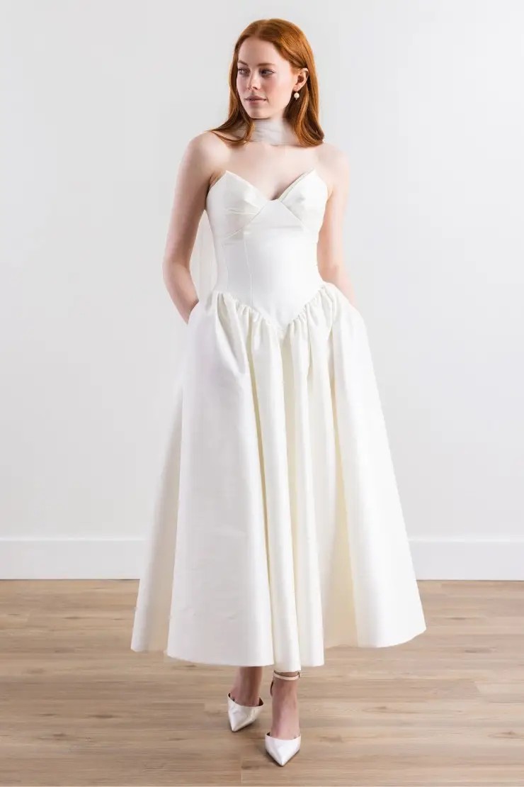 Chic and Stunning: Why Short Bridal Dresses Are the Perfect Choice for your Special Day Image