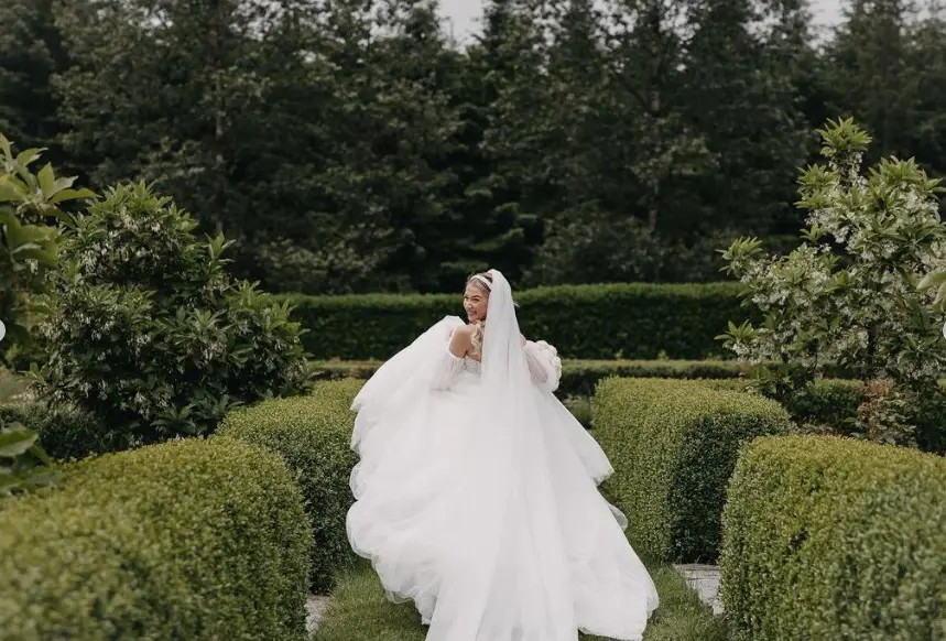 Ania Bridal Real Bride Raechel