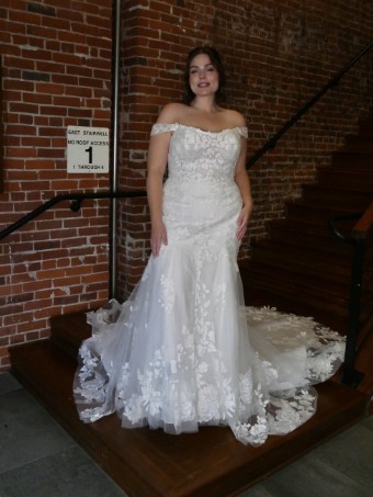 Maggie Sottero Cambria #0 default All Ivory thumbnail