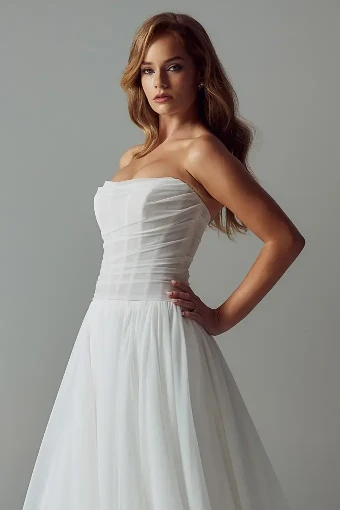 Evie Young Annie #2 default Ivory thumbnail