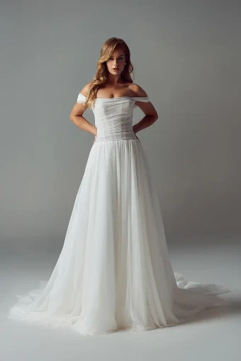 Evie Young Annie #0 default Ivory thumbnail