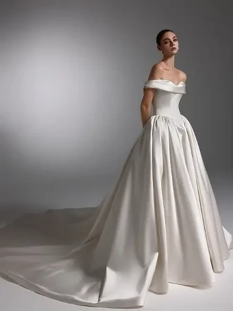 Hikaru Bridal Théodora #1 Light Champagne thumbnail