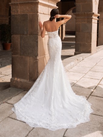 Pronovias Style #Aethra #1 OffWhite/Crystal thumbnail