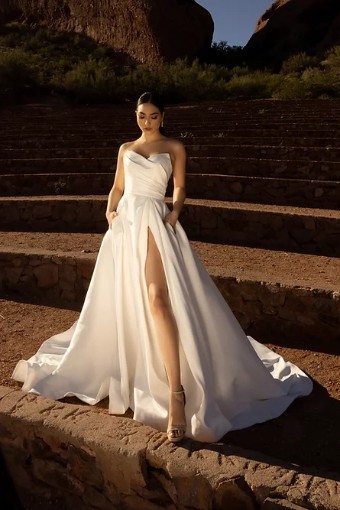 JH Bridal by Jimme Huang Style #Florence #0 default Ivory thumbnail