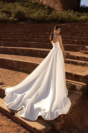 JH Bridal by Jimme Huang Style #Florence #1 default Ivory thumbnail