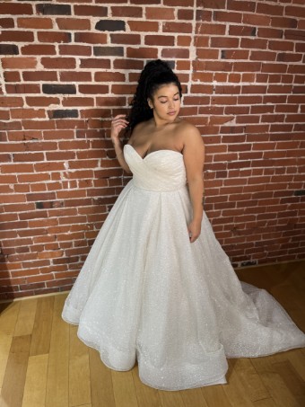 Lazaro Style #3810 #1 Ivory thumbnail